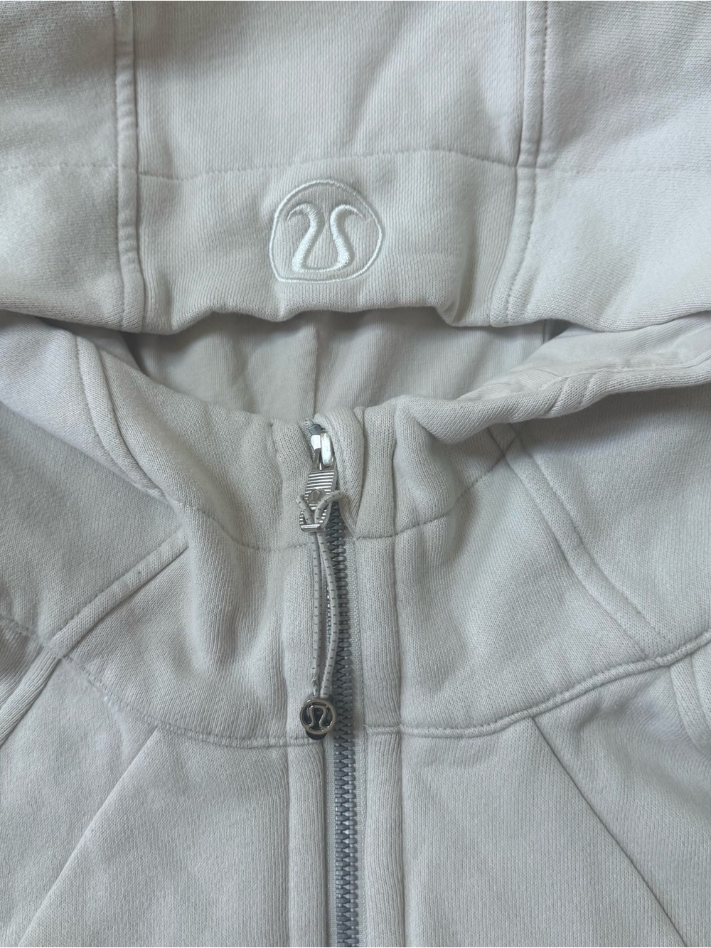 Lululemon Scuba Full-Zip Cropped workout Hoodie ivory cream sweatshirt - Picture 7 of 7